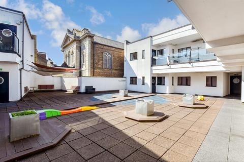St. Faith's Street, Maidstone, Kent 2 bed apartment for sale