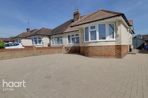 Goosebury Hill, Luton 2 bed semi