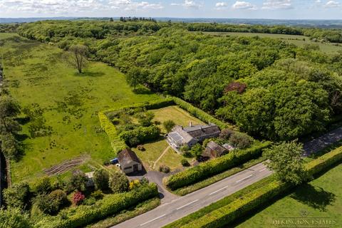 Tavistock PL19 3 bed detached house for sale