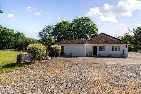 Harrowsley Green Lane, Horley 3 bed bungalow for sale
