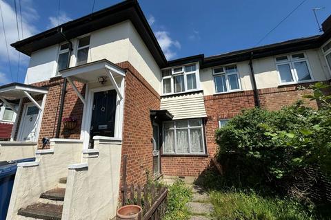 238 Sydney Road, Muswell Hill... 2 bed flat for sale