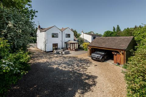 Melton Road, Hickling Pastures... 4 bed cottage for sale
