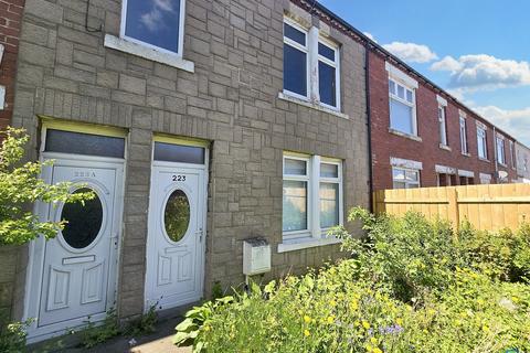 Hawthorn Road, Ashington... 3 bed flat for sale