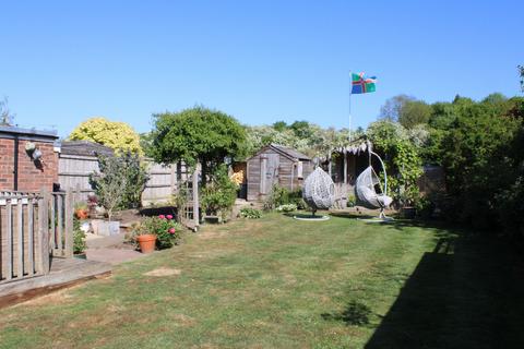 St. Barnabas, Barnetby, DN38 3 bed detached bungalow for sale
