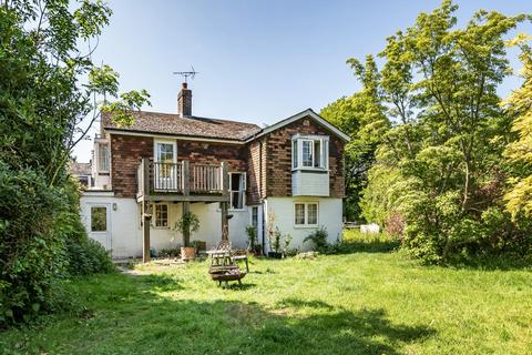 Bardown Road, Stonegate 4 bed detached house for sale