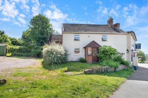 Alcester Road, Finstall, Bromsgrove.... 2 bed semi