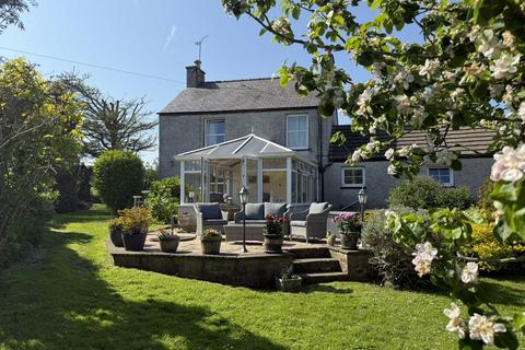 Llaneilian, Amlwch, LL68 4 bed detached house for sale