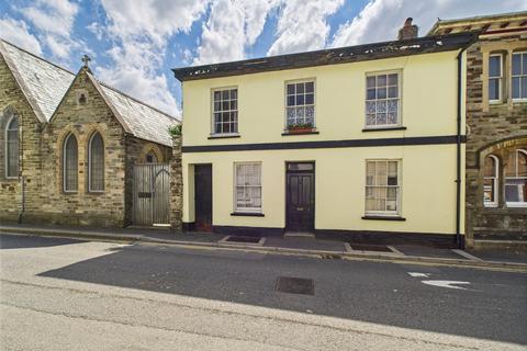 West Street, Cornwall PL14 3 bed semi
