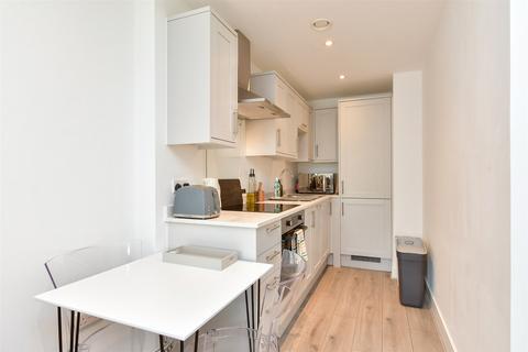 Columbia House, Worthing BN13 1 bed flat for sale