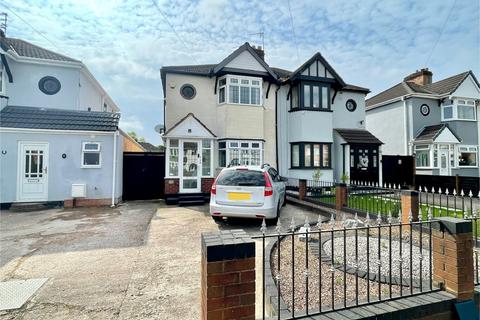 Blackhalve Lane, Wednesfield... 2 bed semi