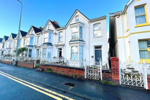 Felinfoel Road, Llanelli 3 bed end of terrace house for sale