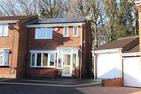 Heathy Farm Close, Birmingham 3 bed semi