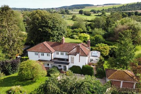Bury, Pulborough RH20 5 bed detached house for sale