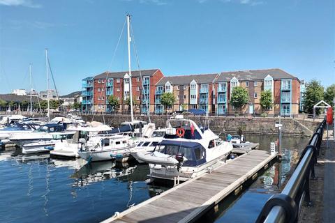 Abernethy Quay, Marina, Swansea 2 bed apartment for sale