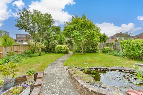 The Shades, Rochester ME2 4 bed detached house for sale