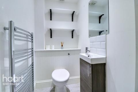 Wellesley Road, Sheerness 2 bed end of terrace house for sale
