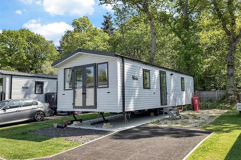 Emms Lane, Brooks Green, Horsham... 2 bed park home for sale