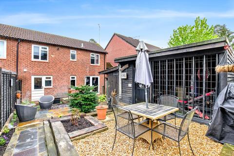 Grafton Close, Whitehill, GU35 2 bed semi