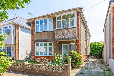The Grove, Bournemouth BH9 4 bed detached house for sale