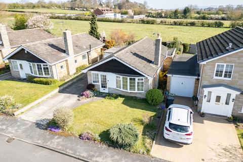 Holly Tree Croft, York YO19 2 bed detached bungalow for sale