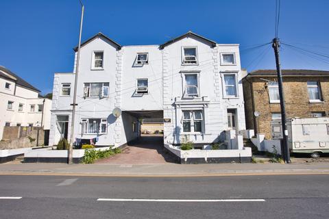 Folkestone Road, Dover, CT17 1 bed flat for sale