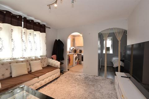 Linnet Way, Purfleet, Essex Studio for sale