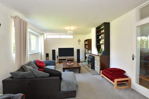 The Knowle, Basildon, Essex 4 bed detached house for sale