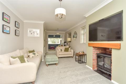 Gaze Hill Avenue, Sittingbourne, Kent 4 bed detached house for sale