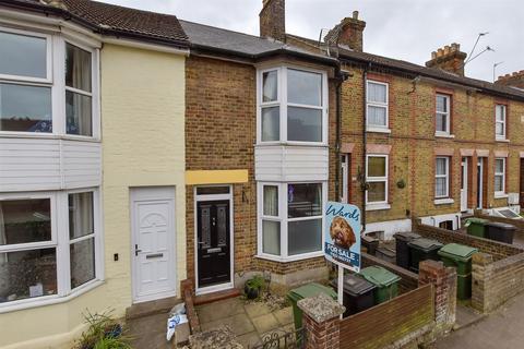 Tonbridge Road, Maidstone ME16 2 bed terraced house for sale