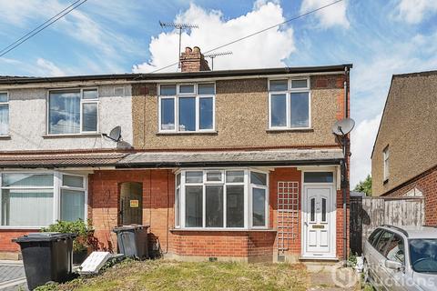 Nunnery Lane, Luton, Bedfordshire 3 bed semi
