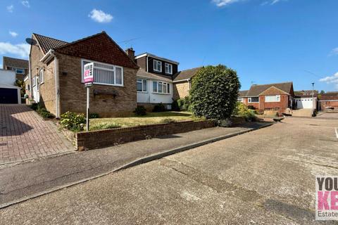 Hudson Close, Sturry, Canterbury... 3 bed semi
