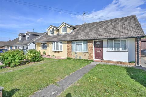 Arnolds Avenue, Hutton, Brentwood 2 bed apartment for sale