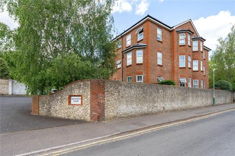 Buckland Road, Maidstone, ME16 2 bed flat for sale