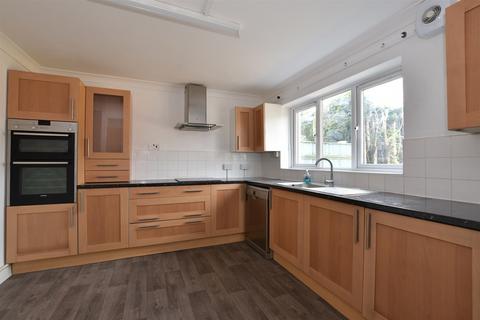 Glenmere, Basildon, Essex 3 bed terraced house for sale