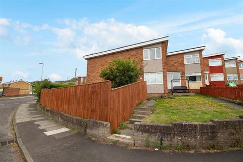 Highlaws Gardens, Gateshead 3 bed house for sale