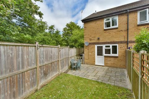 Lucas Road, Snodland, Kent 2 bed end of terrace house for sale