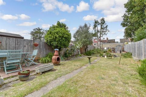 Winterbourne Road, Thornton Heath... 3 bed semi