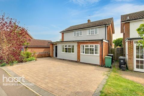 Stansted CM24 3 bed detached house for sale