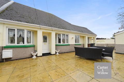 Goring Road, Dagenham, Essex 4 bed bungalow for sale