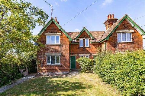 Stewards Green Road, Epping 3 bed cottage for sale