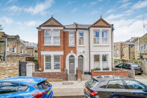 Acuba Road, London, SW18 1 bed flat for sale
