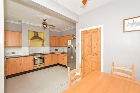 Milton Road, Portsmouth, Hampshire 3 bed terraced house for sale