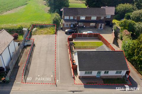 Woodside Road, Lower Woodside LU1 3 bed detached house for sale