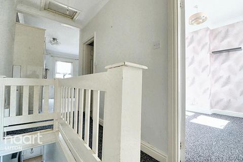 Havelock Road, Luton 3 bed terraced house for sale