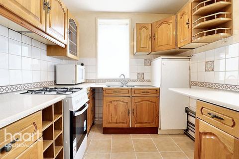 Abbots Road, Edgware, HA8 1 bed maisonette for sale