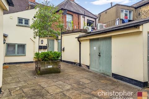 Maidenhead Yard, Hertford... 2 bed terraced house for sale