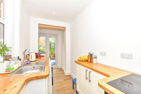 Hectorage Road, Tonbridge, Kent 2 bed semi