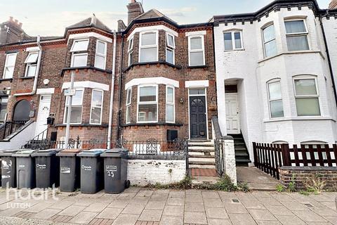 Clarendon Road, Luton 1 bed maisonette for sale