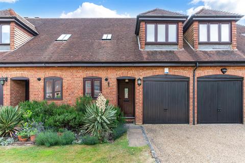 Meade Court, Walton on the Hill, 3 bed terraced house for sale