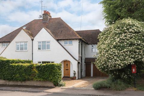 Miswell Lane, Tring, Hertfordshire HP23 3 bed semi